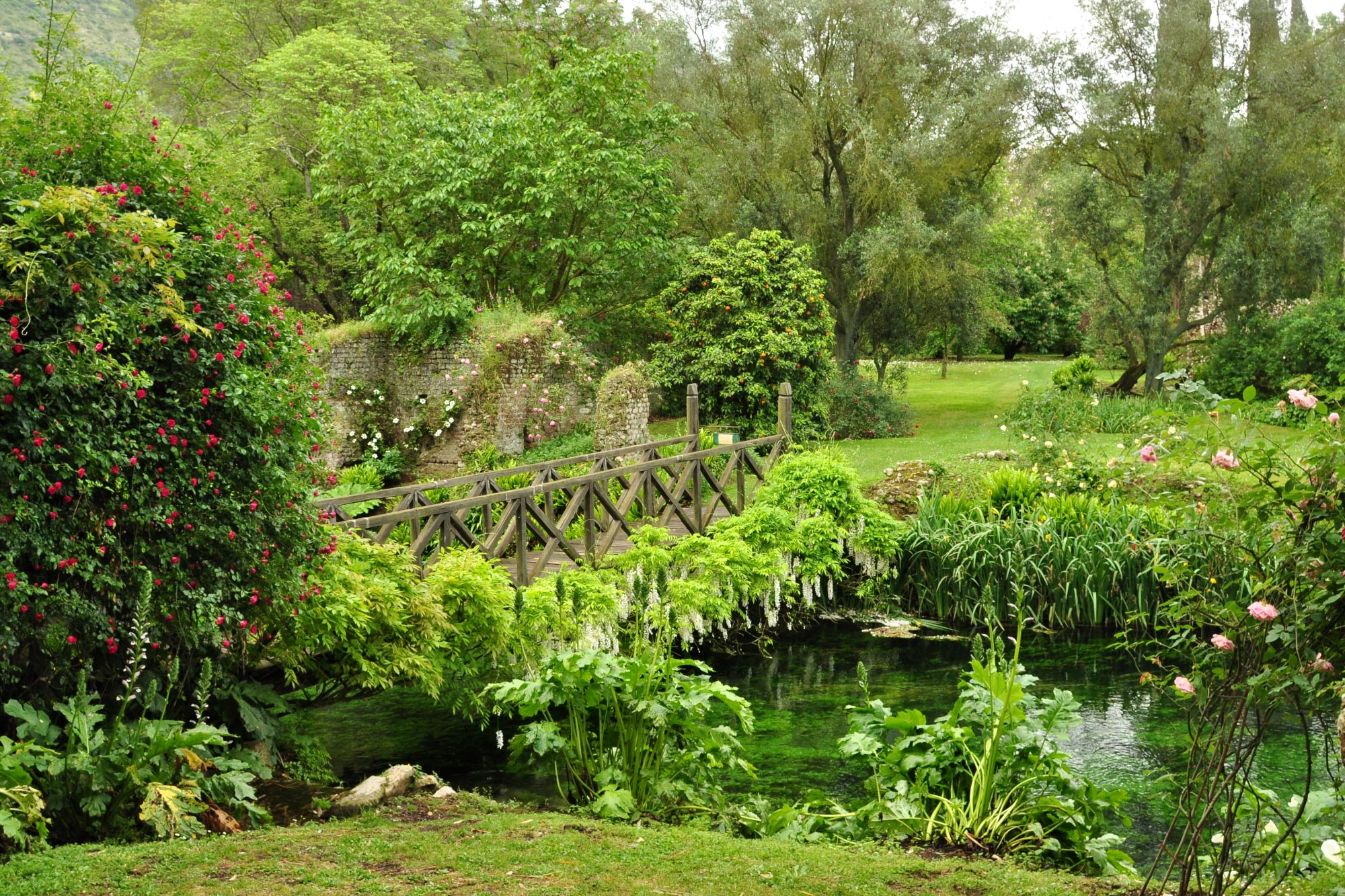 Giardino di Ninfa (Doganella)